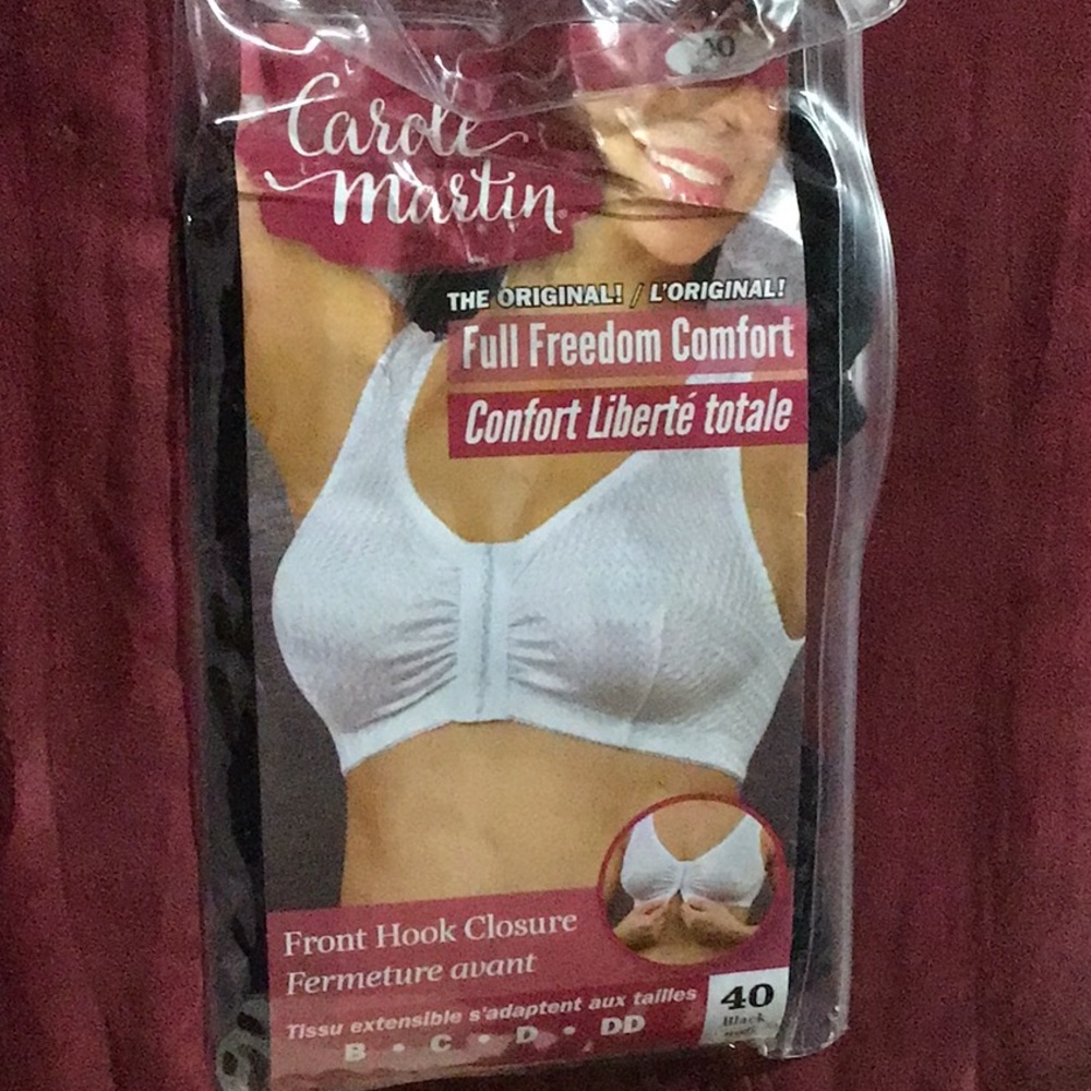 Carole Martin the original full freedom comfort front hook closure new 40 blk